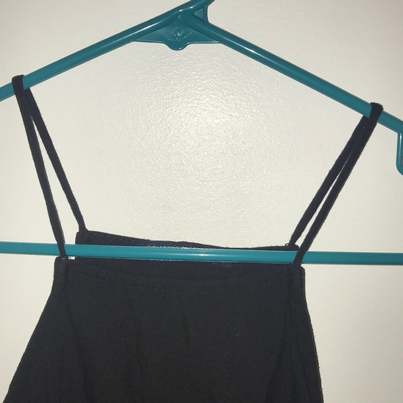 Simple black dress! - Picture 4 of 6